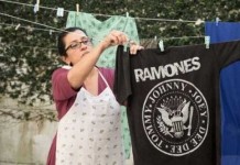 Una segunda madre: dos brasiles frente a frente